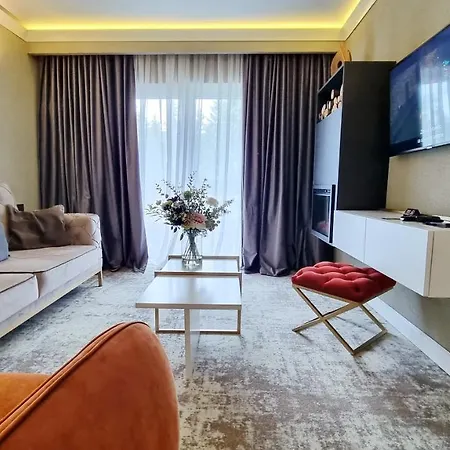 Hotel Elexus 4*